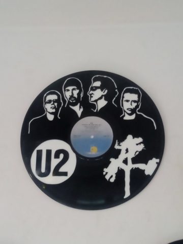 disque vinyle découpé U2